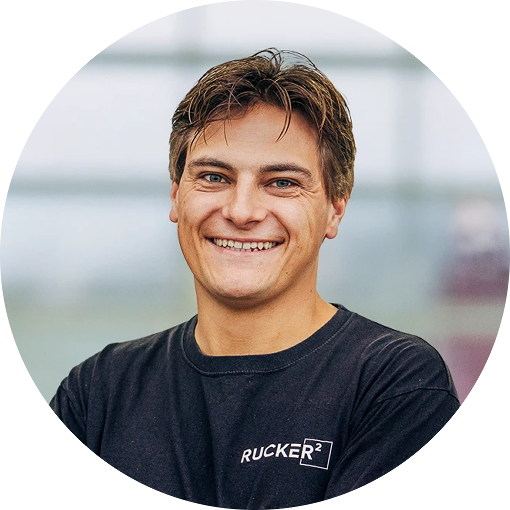 Portrait von Leander Rucker, KFZ Sachverständiger